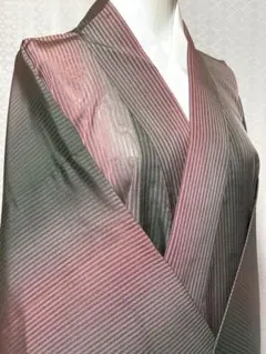 未使用品　和服　夏用　正絹(紗)暈し縦縞模様　ロング道中着(パールトン加工)