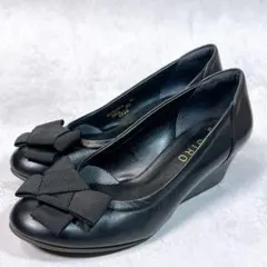 美品【アシックス ジーロ】パンプス (22.5) レザー　リボン　ウェッジソール