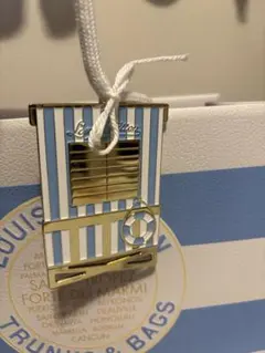 LOUIS VUITTON ショップ袋 カプセルコレクション 沖縄限定 チャーム Louis Vuitton 沖縄限定 チャーム ショップ袋付 ルイ・ヴィトン - メルカリ