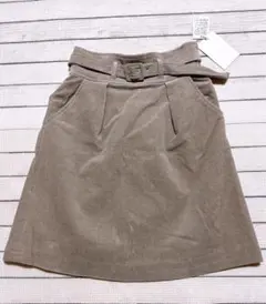 シュープリームララ　スカート　♡新品　未使用♡ カーキ　M サイズ2 ベルト