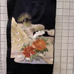 和風花柄生地 黒色 はぎれ