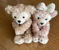 ダッフィー　シェリーメイ　小さなぬいぐるみ