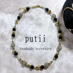 ビーズネックレス　ブラック　ゴールド