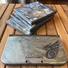 ✨美品✨ New3DSLL モンハン4G スペシャルパック 本体＆ソフト3本付き