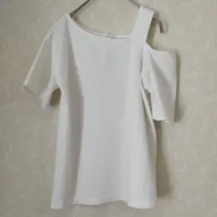 E hyphen world galleryのアシンメトリー のカットアウト白♧のサムネイル