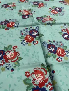 WINDHAM FABRICS Backyard Blooms ハギレセット