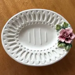 【極美品】イタリア製 ヴィンテージ ソープディッシュ 陶花 薔薇 小物入れ 極美品】イタリア製 ヴィンテージ ソープディッシュ 陶花 薔薇 小物