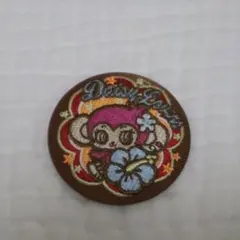 新品 ナルミヤ Daisy Lovers 刺繍缶バッジ