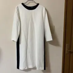 ドゥクラッセ 白　ワンピースドレス　SからMサイズのサムネイル