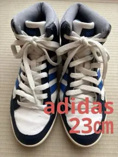 【adidas】バスケットシューズ 23cm ハイカットスニーカーのサムネイル