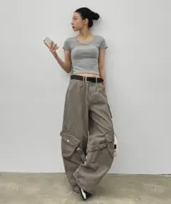 メランジェグレー クロップドTシャツのサムネイル