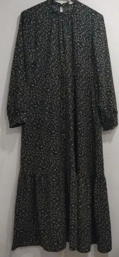 earth music&ecology 長袖花柄ロングワンピース