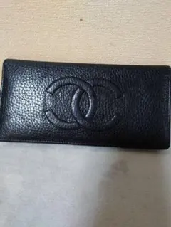 CHANELキャビアスキンブラック長財布