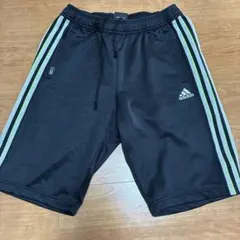 adidas ハーフパンツ ブラック Lのサムネイル