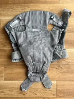 BabyBjörn ベビーキャリア Mini グレー
