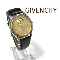 【希少】GIVENCHY ジバンシー 腕時計 バングル シルバー 赤 レディース GIVENCHY（腕時計）のフリマアイテム一覧