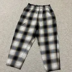 チェックパンツ