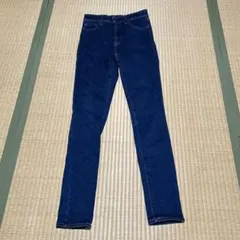 ユニクロUNIQLOスキニーデニム25インチ(63.5センチ)
