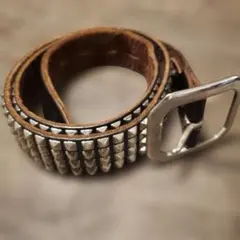 HTC似　スタッズベルト　シルバー