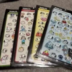 PEANUTS スヌーピー シール 4枚セット