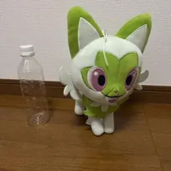 ニャオハ 色違い でっかいぬいぐるみ ポケモンセンター - メルカリ