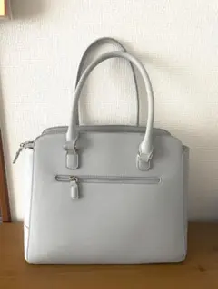 超美品 クレイサス/CLATHAS ハンドバッグ 肩掛け ライトグレー - メルカリ
