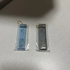 ちいかわ　ホテルのキーホルダー　ラッコ&古本屋