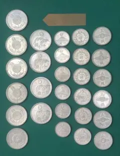 10銭アルミ貨 約500枚 まとめ売り 稲&菊／純アルミ銭 水色 - メルカリ