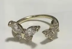バタフライ 蝶モチーフ クリスタルリング 調整可能 アクセサリー 指輪 リング