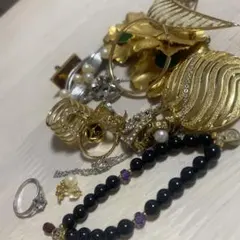 M*K様 遺品整理　アクセサリー　イミテーションまとめ