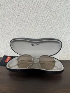 Ray-Ban RB3681