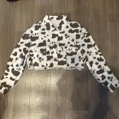 Bershka 牛柄 クロップドジャケット レディース