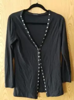 スタッズ付きブラック長袖カーディガン INGNI