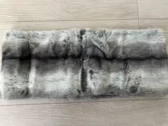 グレー ファー 生地 ビジュー付き美品