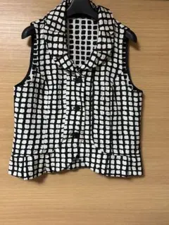 美品　Ｇyaza ジレ　ベスト　日本製