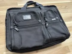 Item thumbnail for item 8b7b61f2-8f9e-4f15-9d0d-bf4ef9462a48