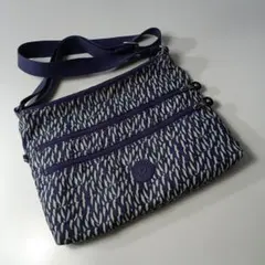 パープル ショルダーバッグ