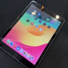 iPad 第6世代 Wi-Fi 32GB スペースグレイ バッテリー90％ e - メルカリ