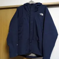 ナイロン マウンテンパーカー