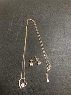 【アクセサリー】ハートペンダントとピアスセット♪
