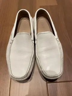 PRADA ホワイト スリッポン ドライビングシューズ 靴 サイズ6（25㎝）
