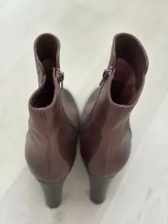 ブラウンレザーショートブーツ 高ヒール
