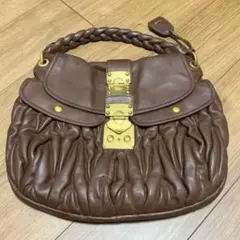 Item thumbnail for item b040f240-275b-4bc6-9c65-21e230097a1c