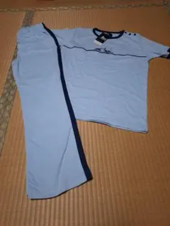 ライトブルー 半袖パジャマ ボタン付きMサイズ