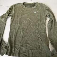 Nike DRI-FIT オリーブグリーン Mサイズ