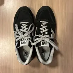スニーカー中古　ニューバランス996のサムネイル