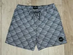 クイックシルバーショーツボードショーツ　トランクス　水着