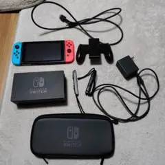 Nintendo Switch 本体 赤/青 Joy-Con 付属品　ポーチ付き