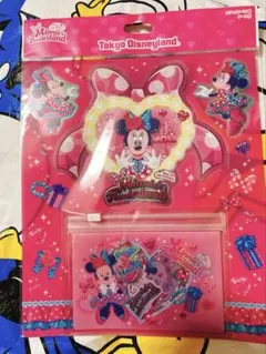 ミニー　パルパルーザ　ステッカー　ケース　ファンタジーランド