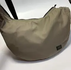 PORTER 斜めがけ　ショルダーバッグ　ワンショルダーバック　カーキのサムネイル